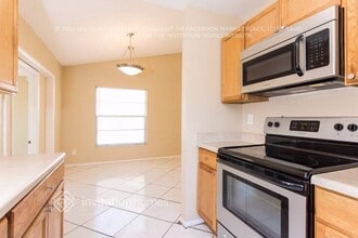 13333 Laraway Dr in Riverview, FL - Building Photo - Building Photo