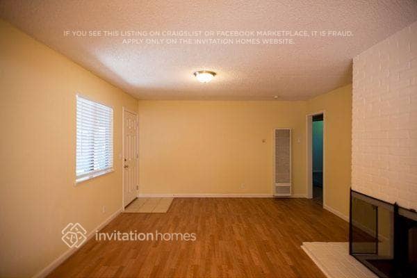 4413 Brandt Way in North Highlands, CA - Foto de edificio - Building Photo