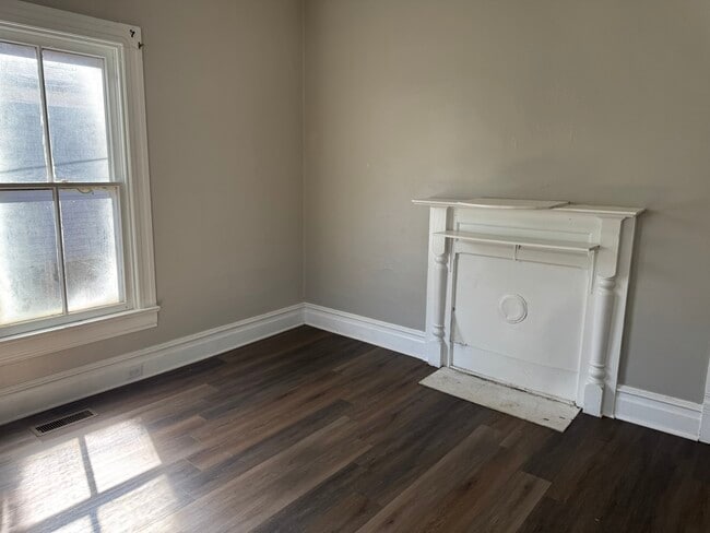 353 Ann St NW in Concord, NC - Foto de edificio - Building Photo