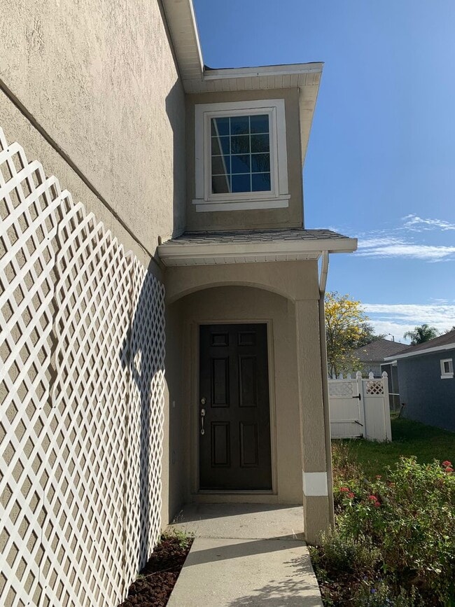 2220 Heathwood Cir in Orlando, FL - Building Photo - Building Photo