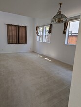 5 Holtz Ct in Alameda, CA - Building Photo - Building Photo