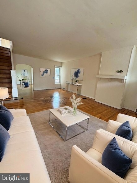 property at 521 E Westmoreland St