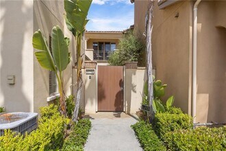 8356 Noelle Dr in Huntington Beach, CA - Building Photo - Building Photo