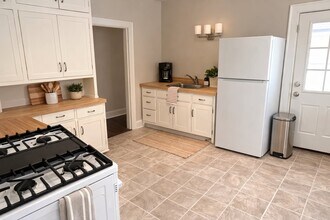 2529 Polk St NE in Minneapolis, MN - Building Photo - Building Photo