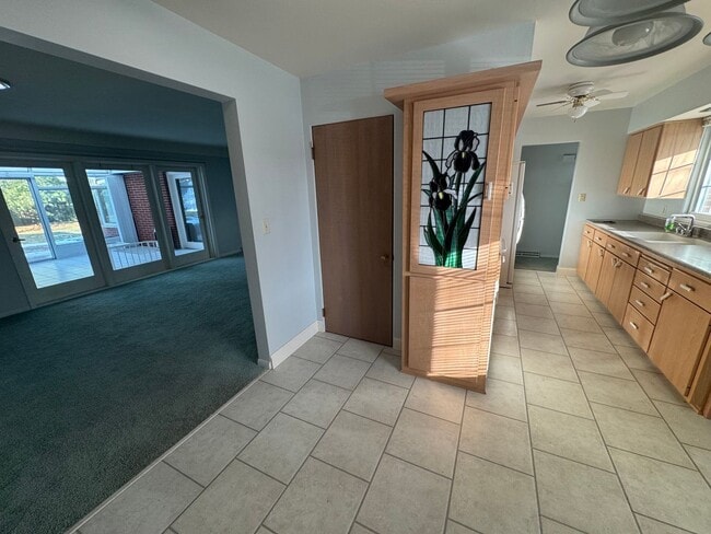 1304 4th Ave SW in Waverly, IA - Building Photo - Building Photo