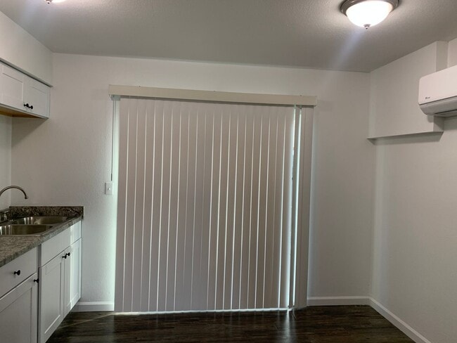 property at 1217 N Brown St