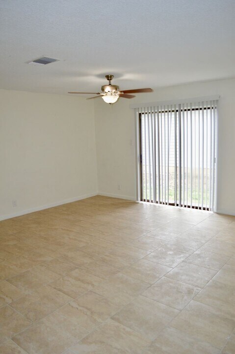 2415 Westgard Pass in San Antonio, TX - Building Photo