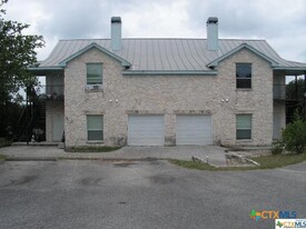 234 Star Grass in Spring Branch, TX - Building Photo