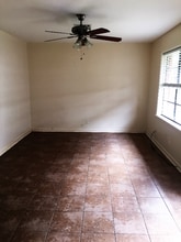 1001 McDonald Dr in Lake Charles, LA - Building Photo - Building Photo