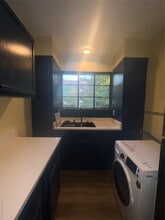 77-43 Main St in Queens, NY - Building Photo - Building Photo