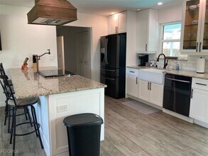 3131 Calusa Ave in Naples, FL - Building Photo - Building Photo