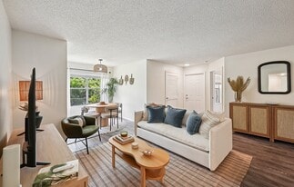 The Lucille Apartments in Stuart, FL - Building Photo