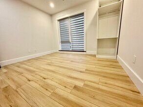 102 Mount Pleasant Ave, Unit 3 in Boston, MA - Foto de edificio - Building Photo