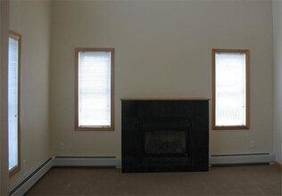 2 Sandy Way in Newbury, MA - Building Photo - Building Photo