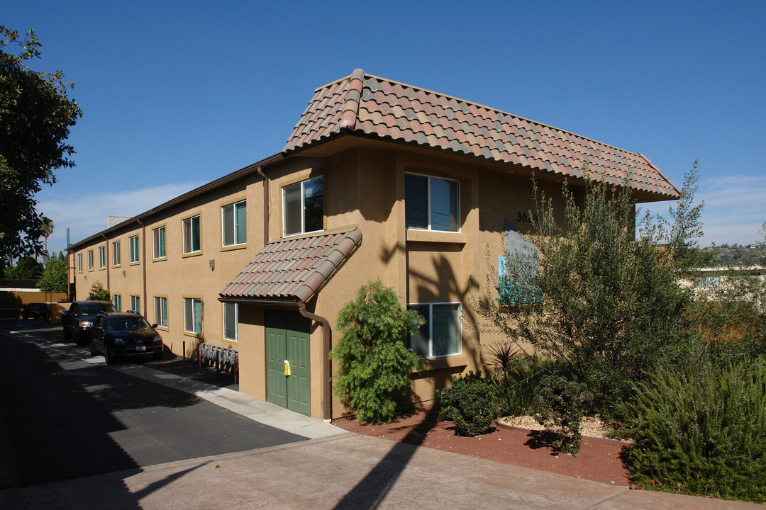 3620 S Barcelona St in Spring Valley, CA - Building Photo