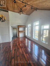 645 Beach Blvd in Hamilton, ON - Building Photo - Building Photo