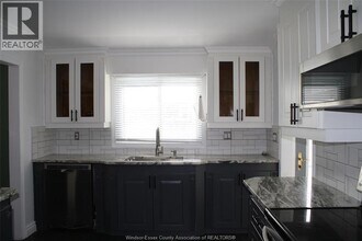 12737 Dillon Dr in Windsor, ON - Building Photo - Building Photo