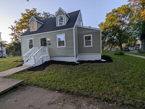 1030 E 6th Ave in Gary, IN - Building Photo - Building Photo