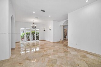 1135 Asturia Ave in Coral Gables, FL - Building Photo - Building Photo