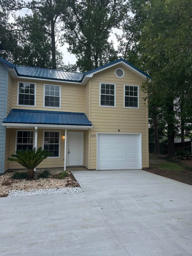 property at 2395 Claremont Ln