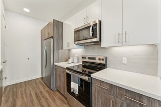 Blue Eastline in Tempe, AZ - Building Photo - Building Photo