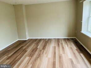 4 Mountain Laurel Ct in Gaithersburg, MD - Building Photo - Building Photo