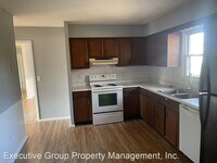 927 Fairview Cir photo'