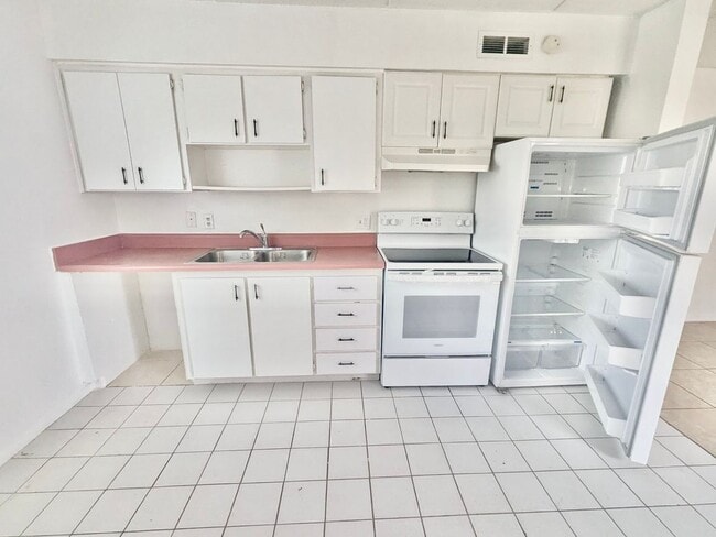 property at 710 Michigan Ct