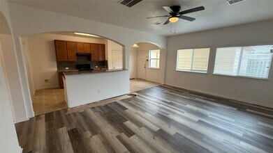 7346 Autumn Sun Dr in Houston, TX - Building Photo - Building Photo