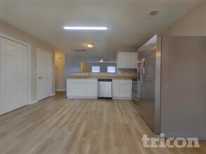 558 Robins Egg Dr in Columbia, SC - Foto de edificio - Building Photo