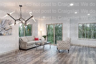 6737 25th Ave SW in Seattle, WA - Building Photo - Building Photo