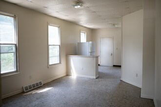 1017 N Lang Ave in Pittsburgh, PA - Building Photo - Building Photo