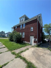 1007 13th St in Niagara Falls, NY - Building Photo - Building Photo