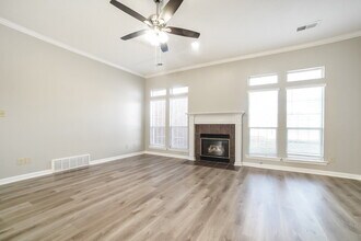 4599 Meadow Cliff Dr in Memphis, TN - Building Photo - Building Photo