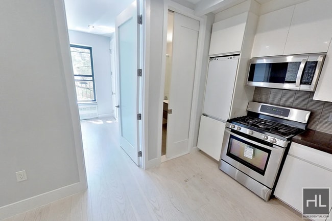 Stanton Street in New York, NY - Building Photo - Building Photo