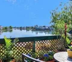 86 Pelican Ln in Redwood City, CA - Building Photo