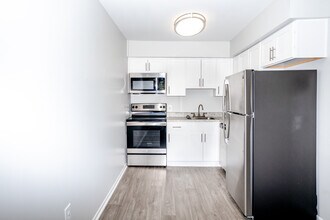 Sterling Glen in Lumberton, NJ - Building Photo - Interior Photo