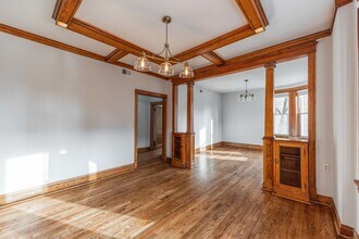 2842 W Augusta Blvd in Chicago, IL - Building Photo - Building Photo