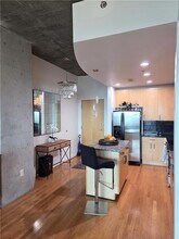 250 Pharr Rd NE in Atlanta, GA - Building Photo - Building Photo