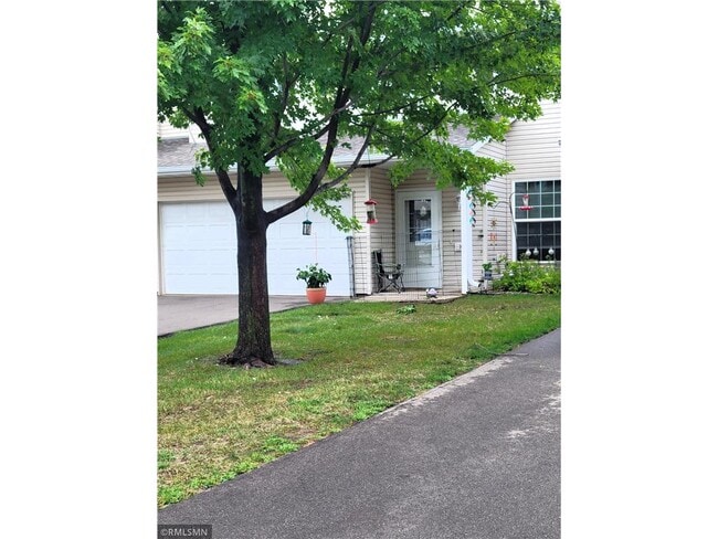 property at 16 Bridgewater Trail