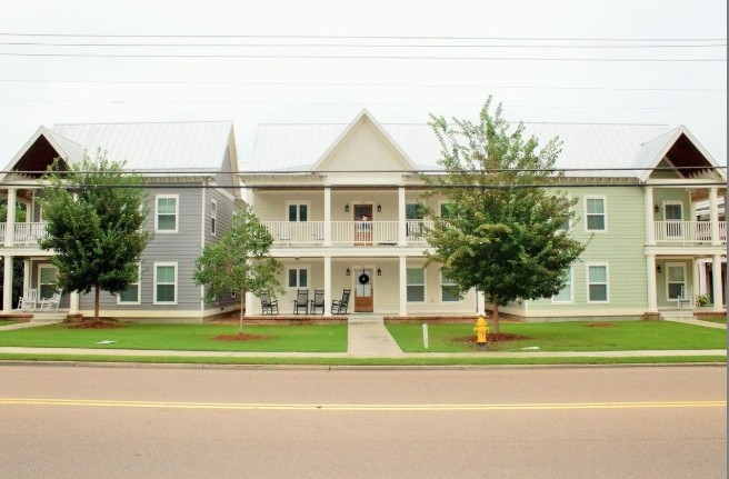 310 Bramlett Blvd in Oxford, MS - Building Photo