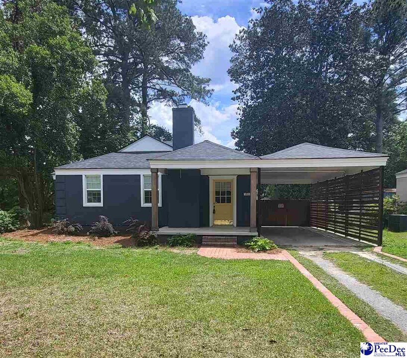 1010 Chestnut St in Florence, SC - Foto de edificio