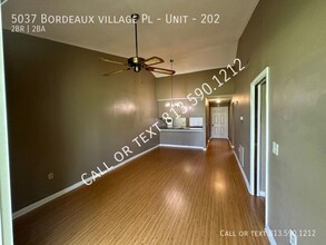 5037 Bordeaux Village Pl in Tampa, FL - Building Photo - Building Photo