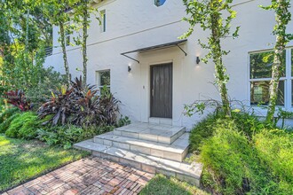 5812 Alton Rd in Miami Beach, FL - Building Photo - Building Photo