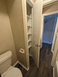 6228 Robinson St photo'