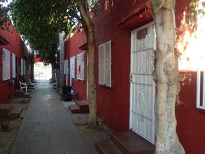 Main Street Apartments in Los Angeles, CA - Building Photo - Building Photo