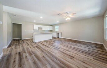 3562 Fisher Rd in Palm Harbor, FL - Building Photo - Building Photo