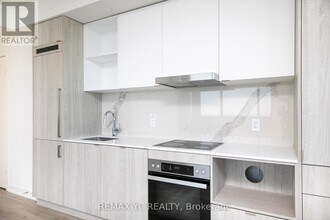 138 Downes St in Toronto, ON - Building Photo - Building Photo