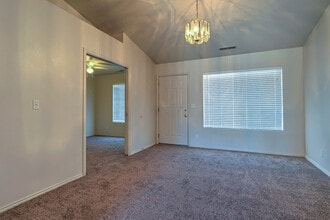 384 N 2000 E in Saint George, UT - Building Photo - Building Photo