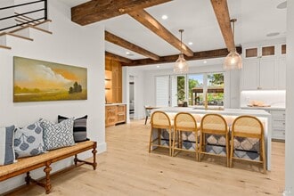 681 S Fitch Mountain Rd in Healdsburg, CA - Building Photo - Building Photo